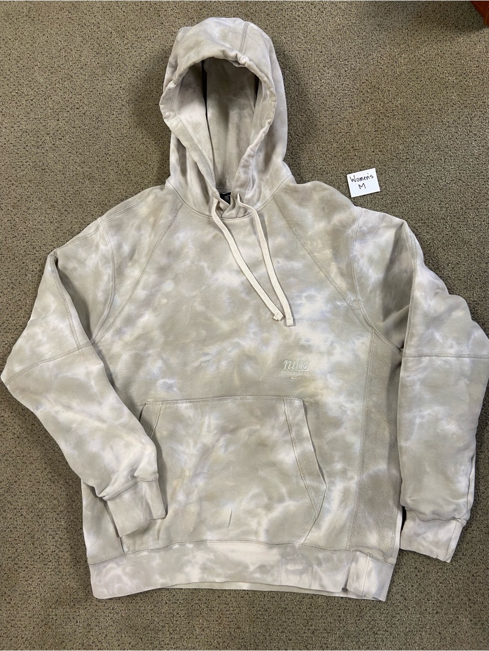 Nike Women's Cream and Light Gray Tie-Dye Crewneck Hoodie